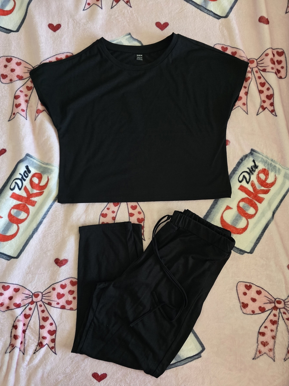 SHEIN Black Short-Sleeve Top & Drawstring Joggers Set